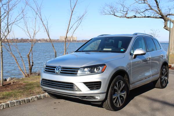 2017 Volkswagen Touareg V6 Wolfsburg Edition - cars & trucks - by... for sale in Great Neck, CT – photo 4