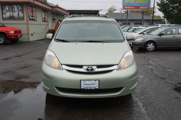 ☾ 2009 Toyota Sienna XLE Limited Minivan ▶ Reliable ▶ ▶ - cars &... for sale in Eugene, OR – photo 3