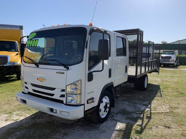 Commercial Trucks-2016 Chevrolet W4500 Crew Cab-Landscaper - cars & for sale in Palmetto, FL – photo 3