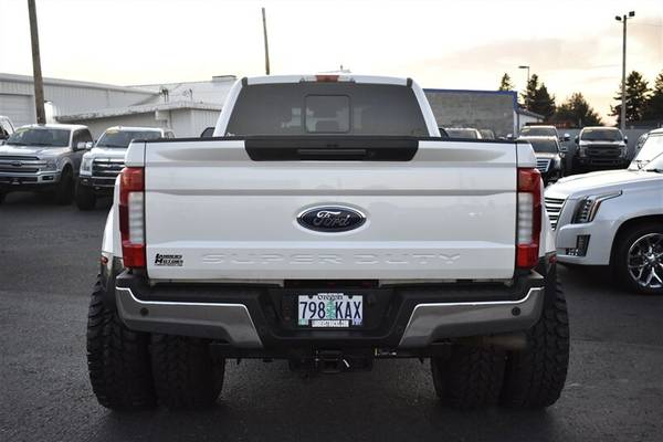 2017 FORD F350 LARIAT SUPER DUTY DUALLY 4X4 LIFTED DIESEL 37K LOADED... for sale in Gresham, OR – photo 4