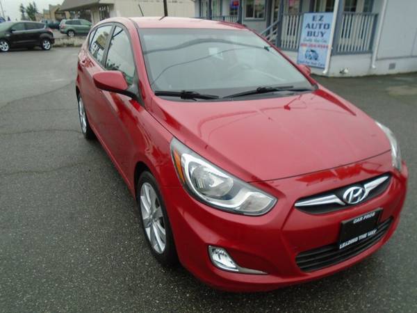 2012 Hyundai Accent SE for sale in Lynnwood, WA – photo 2