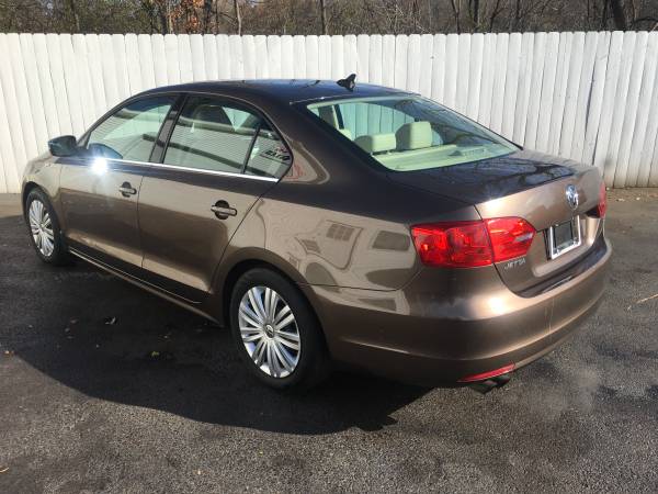 2014 Volkswagen Jetta SE Automatic Heated Leather Sunroof Much... for sale in Watertown, NY – photo 9