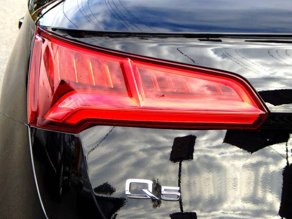 RARE COLOR COMBO 2018 Audi Q5 Sport/Tech Pkg Premium & CLEAN for sale in Auburn, WA – photo 21