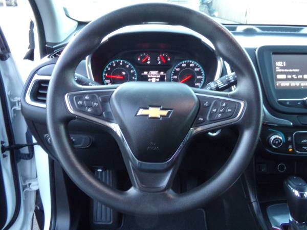 2018 CHEVY EQUINOX 1LT FWD #4064 - cars & trucks - by dealer -... for sale in Oconomowoc, WI – photo 11