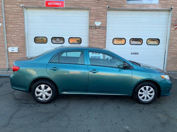 ☼☼ 2010 TOYOTA COROLLA 1-OWNER! GOOD MILES - cars & trucks - by... for sale in West Haven, CT – photo 17