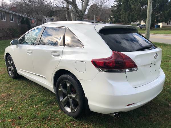 Toyota Venza 2013 Awd 6 Cylinders 74K Miles ***Drives New*** - cars... for sale in Norwich, CT – photo 4