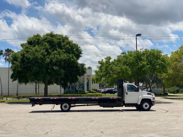 2005 GMC C5500 24 Foot Flatbed 8 1L Gas - - by for sale in West Palm Beach, NC – photo 16