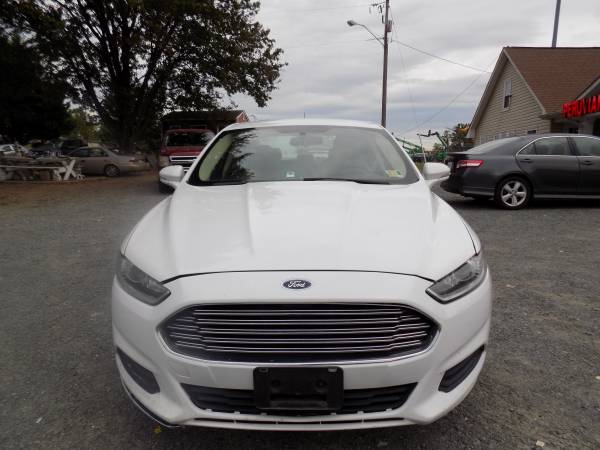 2013 Ford Fusion SE (FINANCING TAX ID OR PASSPORT OK NO LICENCIA for sale in Warrenton, VA – photo 2
