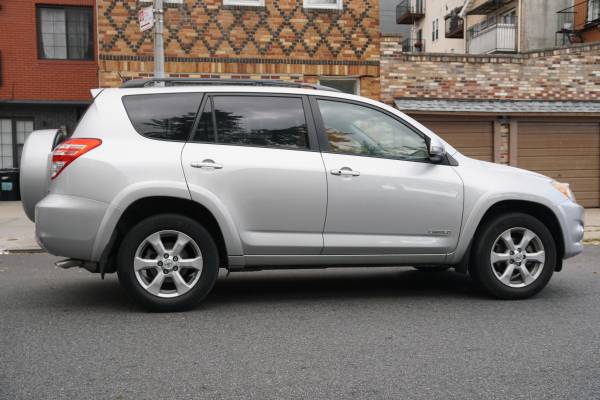 2009 Toyota Rav4 Limited 6 Cylinder - cars & trucks - by owner -... for sale in Brooklyn, NY – photo 5