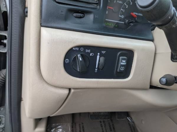 2001 Ford Windstar FWD 4D Wagon/Wagon SE - - by for sale in Waterloo, IA – photo 4