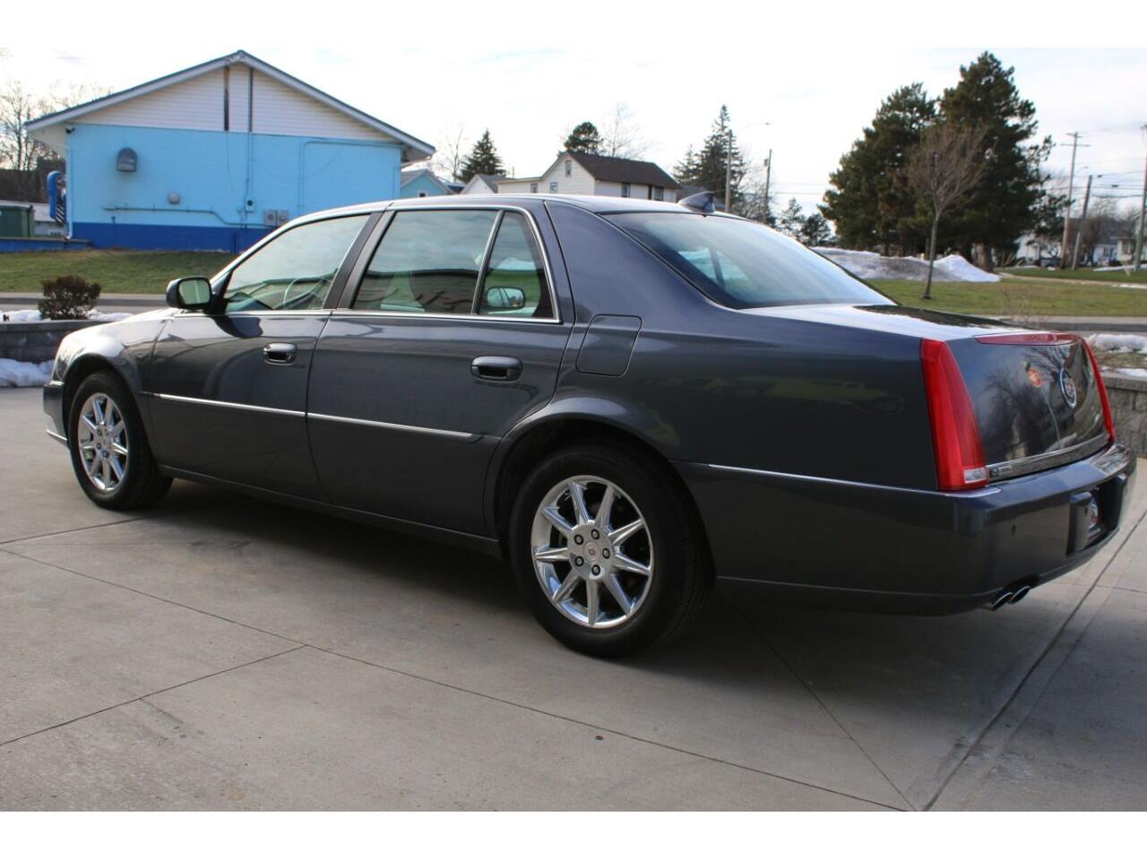 2010 Cadillac DTS for sale in Hilton, NY – photo 8