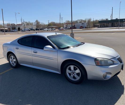 Nice 2005 Pontiac Grand Prix Excellent Condition - cars & trucks -... for sale in Lubbock, TX – photo 2