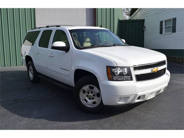 2013 Chevrolet Suburban LT 4WD SUV Chevy 4x4 - cars & trucks - by... for sale in Greensboro, NC – photo 9