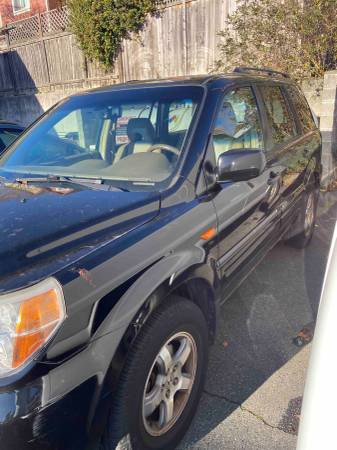 2007 Honda Pilot 4 WD EXL - cars & trucks - by owner - vehicle... for sale in Seattle, WA – photo 2