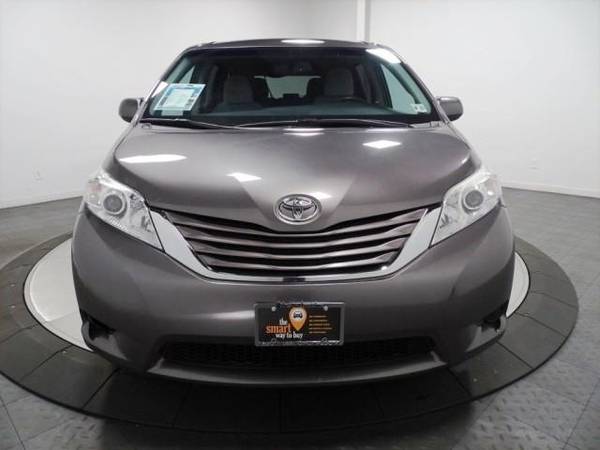 2016 Toyota Sienna - - by dealer - vehicle for sale in Hillside, NY – photo 4