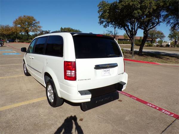 CHRYSLER TOWN & COUNTRY REAR MANUAL RAMP HANDICAPPED WHEELCHAIR VAN... for sale in Irving, LA – photo 6