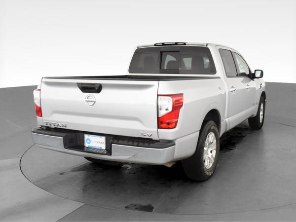 2017 Nissan Titan Crew Cab SV Pickup 4D 5 1/2 ft pickup Silver for sale in Columbia, SC – photo 10
