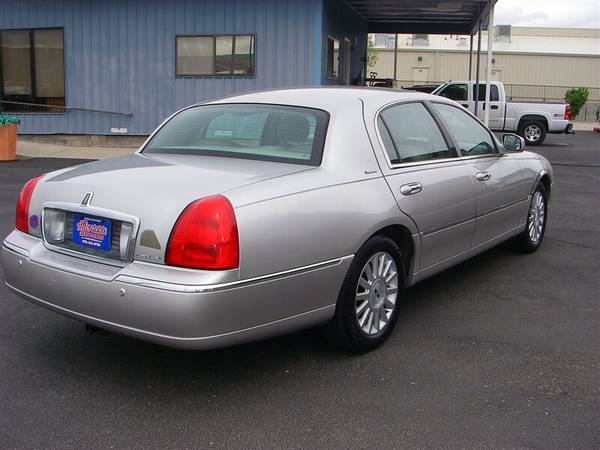 2003 Lincoln Town Car Signature - - by dealer for sale in Grand Junction, CO – photo 5
