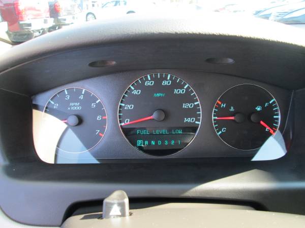 2009 CHEVROLET IMPALA LT V6 LOADED ONLY 49750 MILES - cars & trucks... for sale in East Providence, RI – photo 21