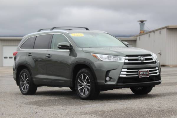 2017 TOYOTA HIGHLANDER SUV - cars & trucks - by dealer - vehicle... for sale in Middlebury, VT – photo 3