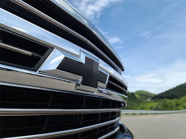 2019 Chevy Chevrolet Silverado 1500 High Country pickup Black - cars... for sale in Boone, NC – photo 9