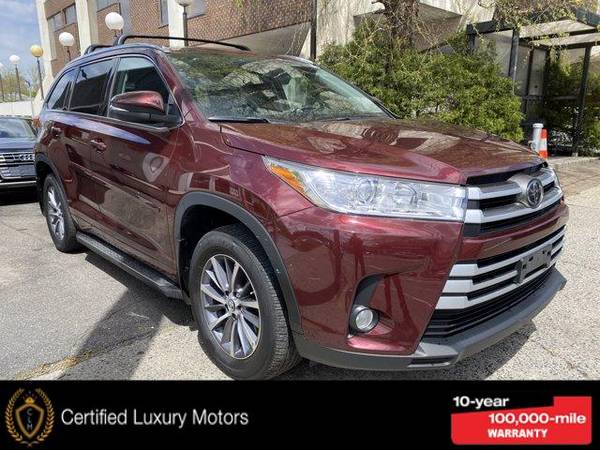 2018 Toyota Highlander XLE - - by dealer - vehicle for sale in Great Neck, NY – photo 2