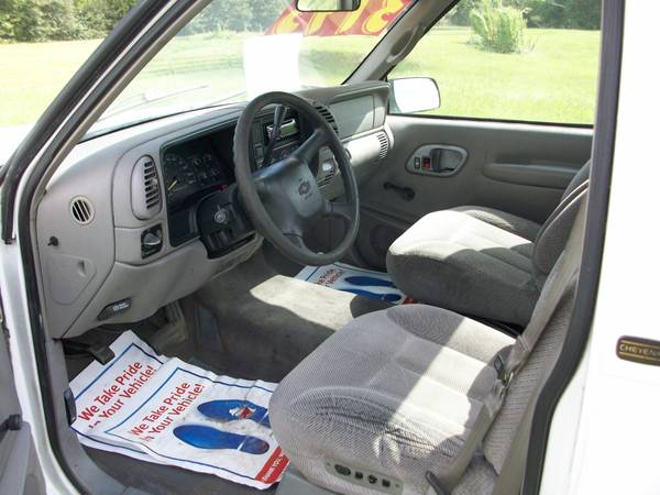 98 Chevy C1500 White for sale in Woodville, TX, TX – photo 10
