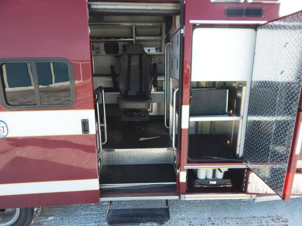 Ambulance, 2017 Ford E-350, GasEngine, Runs Good, Newer Tires, Free for sale in Midlothian, IL – photo 17