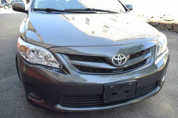 *2011* *Toyota* *Corolla* *LE 4dr Sedan 4A* - cars & trucks - by... for sale in Paterson, NJ – photo 2