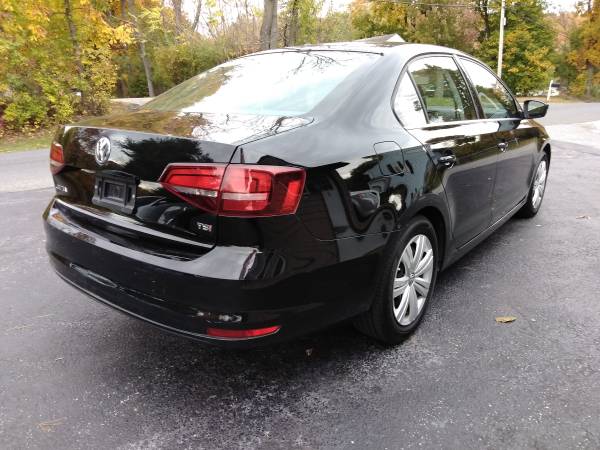 2017 Volkswagen Jetta Sedan Auto 39k miles Clean! 1-Owner... for sale in Hyde Park, NY – photo 3