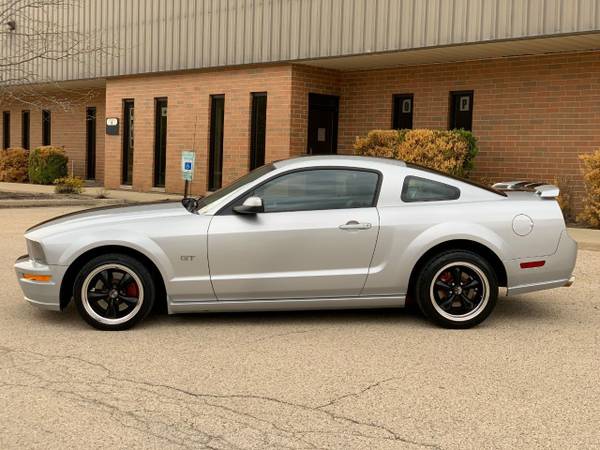 2005 FORD MUSTANG GT V8 ONLY 70k-MILES 1-OWNER LOW-MILES CLEAN for sale in Elgin, IL – photo 8