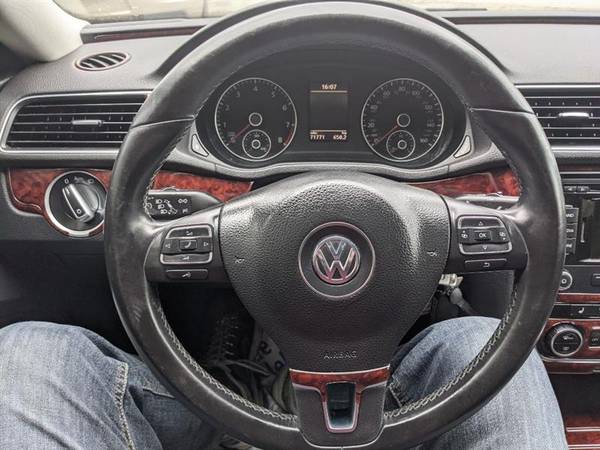 2012 Volkswagen Passat 2 5L SE AT - - by dealer for sale in Springfield, VT – photo 18