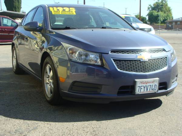2014 CHEVROLET CRUZE LT LOW MILES ONE OWNER - - by for sale in Tulare, CA – photo 2