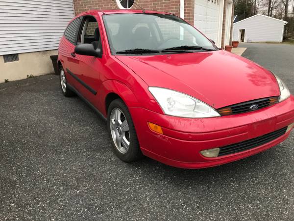 Ford Focus ZX3 Hatchback - cars & trucks - by owner - vehicle... for sale in Baltimore, District Of Columbia – photo 3