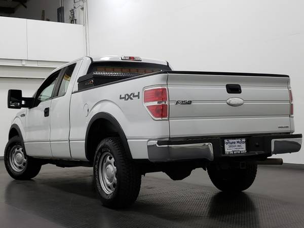 *2012* *Ford* *F-150* *4WD SuperCab 145 XL* for sale in WAUKEGAN, IL – photo 3