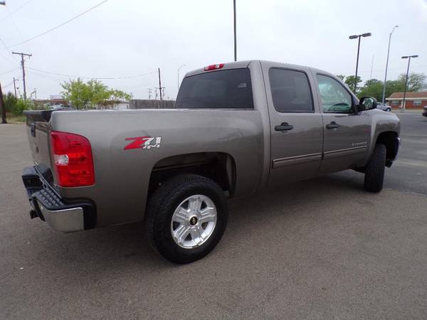 2013 Chevrolet Chevy Silverado LT - - by dealer for sale in Brownwood, TX – photo 2