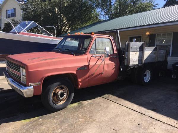 1981 GMC 3500 4x2 Dump Bed for sale in Holiday Island, AR – photo 4