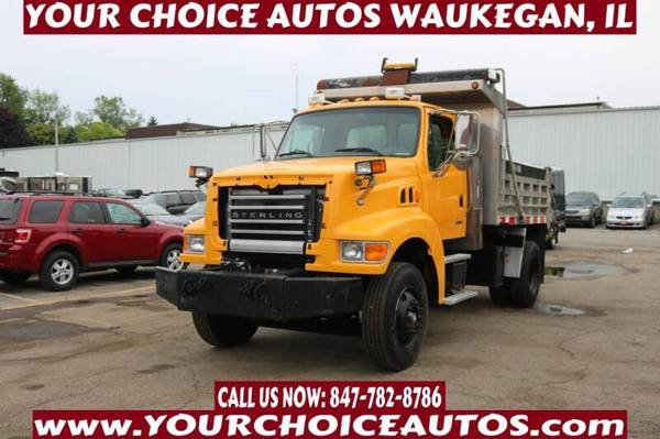 2004 STERLING L8500 77K 1OWNER SNOW PLOW / DUMP / COMMERCIAL TRUCK -... for sale in Chicago, WI – photo 2
