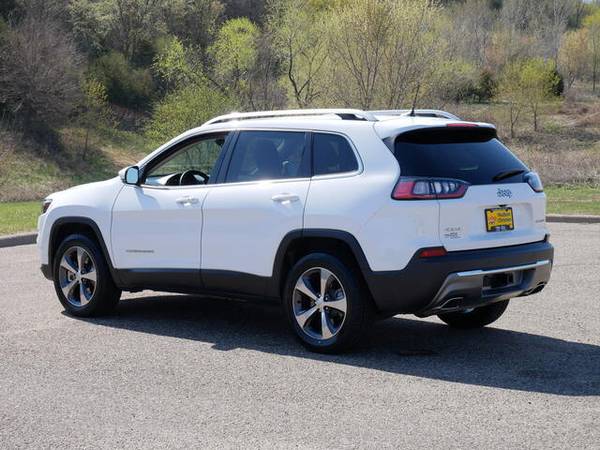 2019 Jeep Cherokee Limited - - by dealer - vehicle for sale in Hudson, MN – photo 7