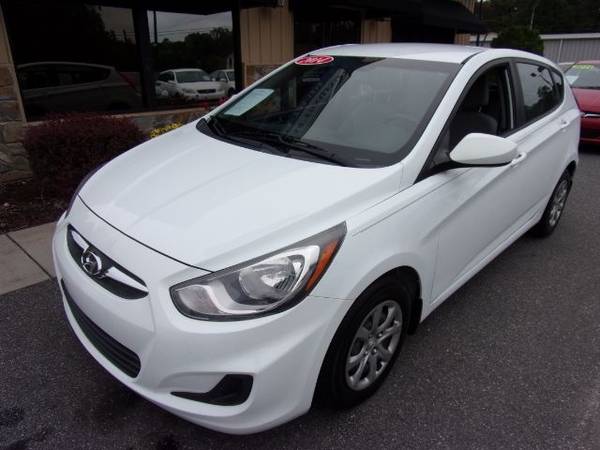 2014 Hyundai Accent GS 5-Door - Down Payments As Low As 500 - cars for sale in Lincolnton, NC – photo 2