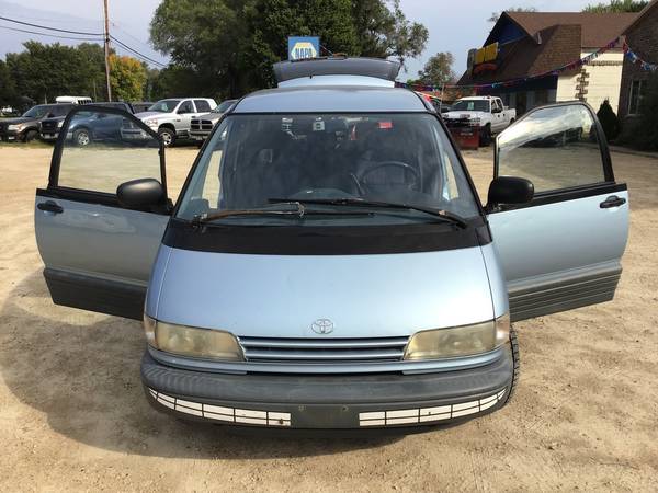 1991 Toyota Previa Deluxe - 3rd row - AUX, USB input - cruise for sale in Farmington, MN – photo 6