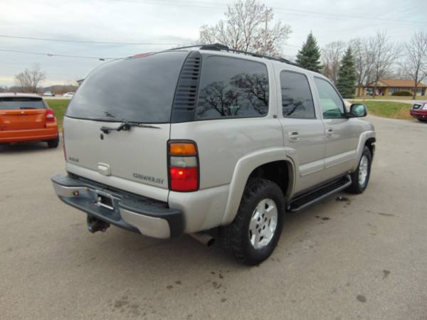 2004 CHEVY TAHOE LT 3RDROW 4DR 4X4 DVD V8 MOONROOF XCLEAN RUNS NEW... for sale in Union Grove, WI – photo 5