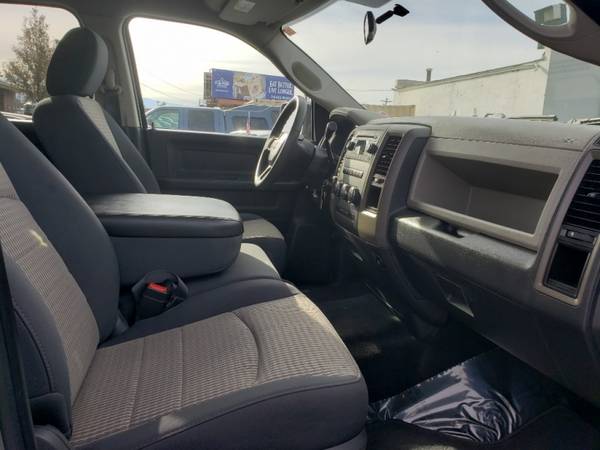 2012 Ram 1500 4WD Crew Cab 140.5" Express for sale in Reno, NV – photo 12