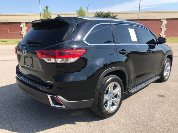 2019 TOYOTA HIGHLANDER LIMITED ONLY 8,500 MILES! 3RD ROW! LEATHER!... for sale in Norman, KS – photo 4