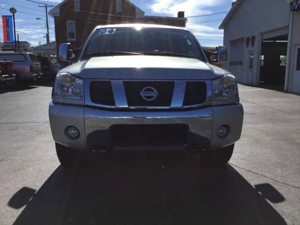 2004 Nissan Titan LE Crew Cab 4WD for sale in Hanover, PA – photo 2