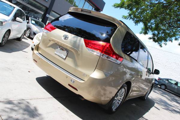 2013 TOYOTA SIENNA XLE LEATHER FULLY LOADED - - by for sale in Honolulu, HI – photo 8