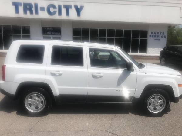 2016 Jeep Patriot Sport - - by dealer - vehicle for sale in Eden, NC