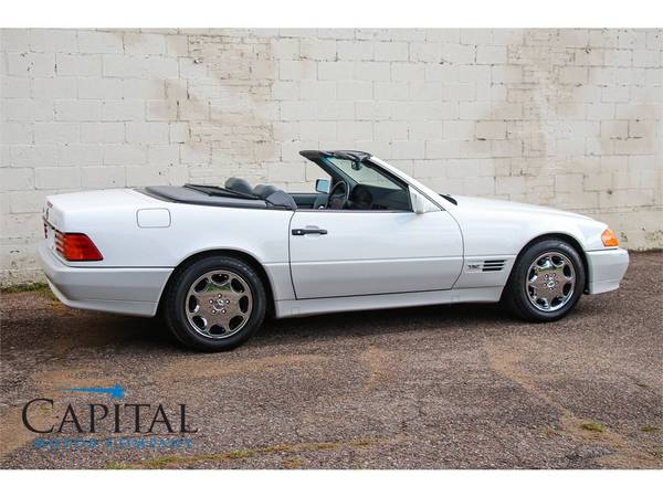 This SL600 has a Classic look! Power Soft Top! Get this V-12 Roadster! for sale in Eau Claire, WI – photo 9