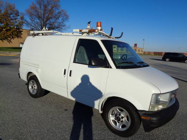 2005 GMC Safari Cargo 3dr Extended Only 50K Miles - cars & trucks -... for sale in Palmyra, NJ, 08065, District Of Columbia – photo 12