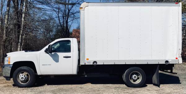 2011 Chevrolet C3500 12 Box Truck - - by dealer for sale in Westport , MA – photo 2